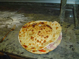 Pizzeria 'la Pizza Del 44 Parallelo Nord '