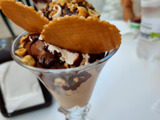 Mont Blanc Gelateria-caffetteria