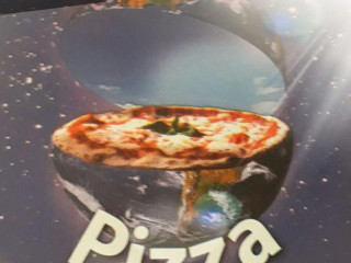 Pizzeria Gusto Pizza