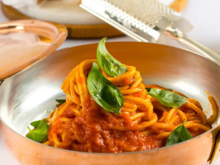 Gio's