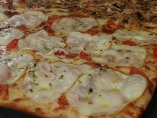 Kiss Pizza