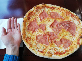 Anatolia Pizzeria Kebap