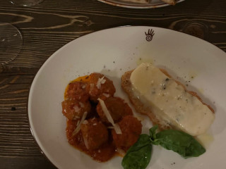 Mani In Pasta Pizzeria