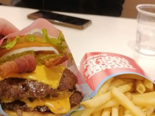 Burgez