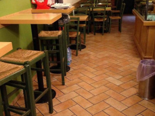 Lucky Café