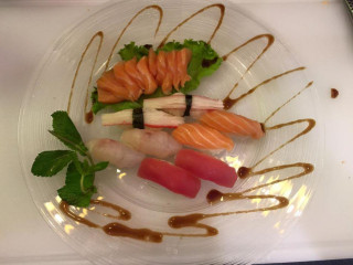 Oishii Sushi