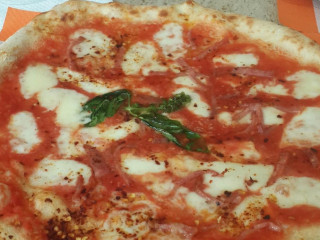 Pizzeria Da Gaetano A Porta Capuana
