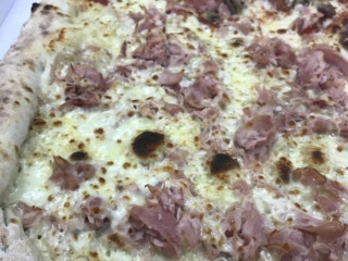 Zeus Pizza