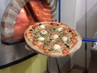 Pizzeria Nonna Maria Frazzata Co. Since 1951