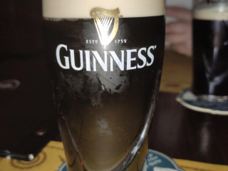 The Clover Irish Pub