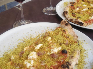 Graziano Pizza Food