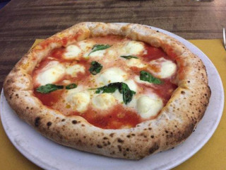 Pizzeria Antipasteria Friggitoria Miseria E Nobiltà Olgiate Comasco