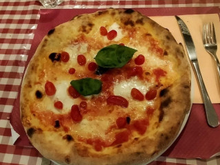 Pizza E Cucina