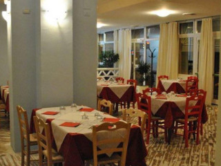 Pizzeria You