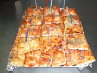 Pizza House
