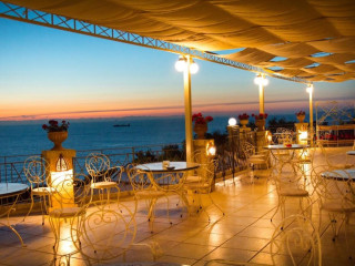 Caposperone Resort
