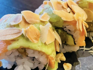 New Momó Fusion Sushi Piacenza