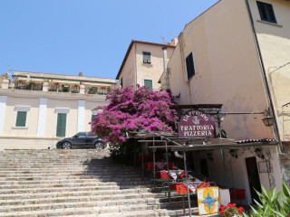 L'approdo Trattoria, Pizzeria