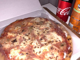 Happy Pizza