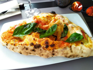 Pizzeria Partenope Viale Adua