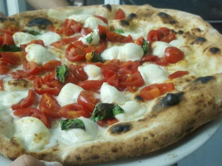 Pizzeria Bella Figliola