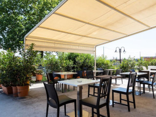 Caffe' Bistrot