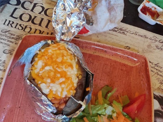 Scholars Lounge Irish Pub