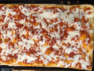 Alice Pizza