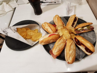 100 Montaditos Aura
