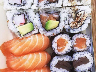 Movida Lounge Ikki Sushi Corner