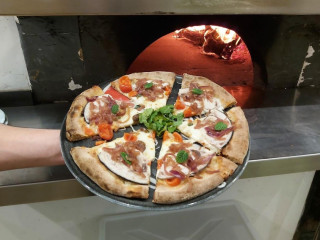 Coltello E Forchetta Pizzeria