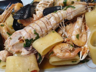 La Rotonda Pizzeria Tavola Calda