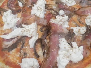 Happy Pizza