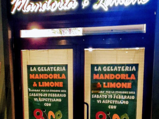 Mandorla E Limone