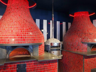 Antonino Esposito Pizza E Cucina