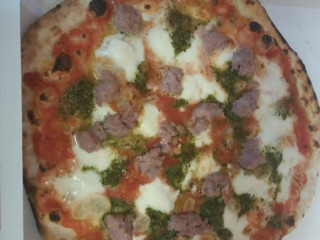 Pizza In Piazza
