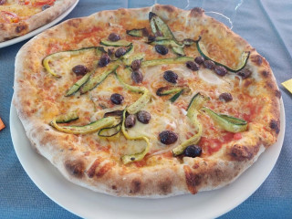 Il Cesto Di Demetra E Pizzeria