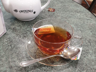 Svalutation Cafe'