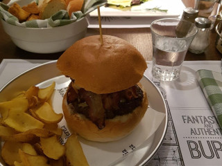 Hosteria Moderna
