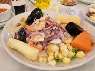 Antojitos Peruanos