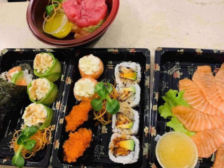 Sakura Sushi