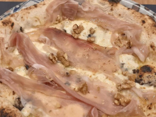 Flames Pizzeria