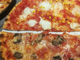 Mani In Pasta Pizza Co.