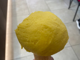 Movo Gelateria E Caffetteria