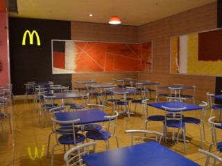 Mcdonald's Lamezia I 2 Mari