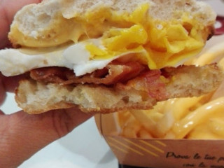 Mcdonald's Anagnina