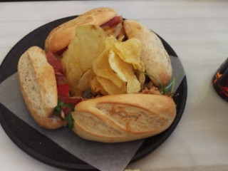 100 Montaditos, Via Di Acqua Bullicante