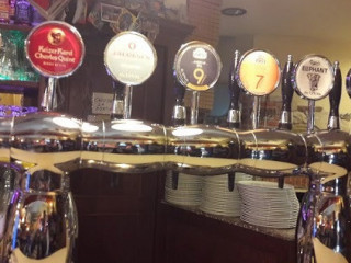 Charly Brown Pub