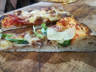 Mondo Pizza