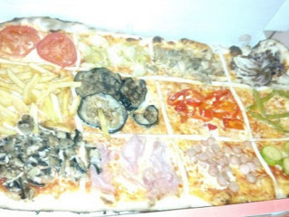 Happy Pizza